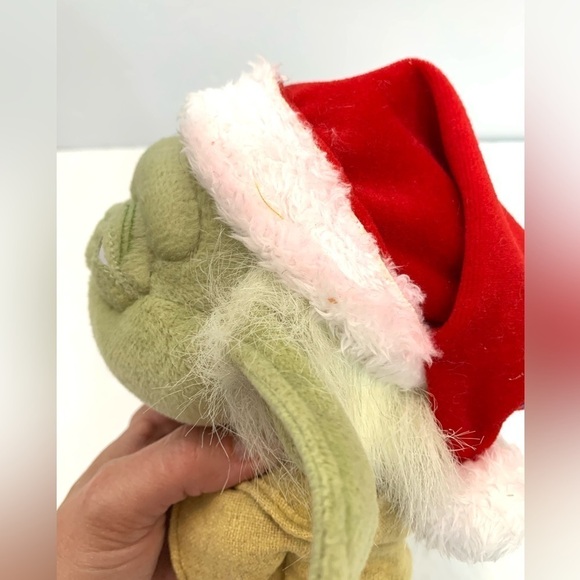 STAR WARS YODA IN SANTA HAT WITH CANDY CANE 8" PLUSH COMIC IMAGES 2009 - Picture 6 of 6